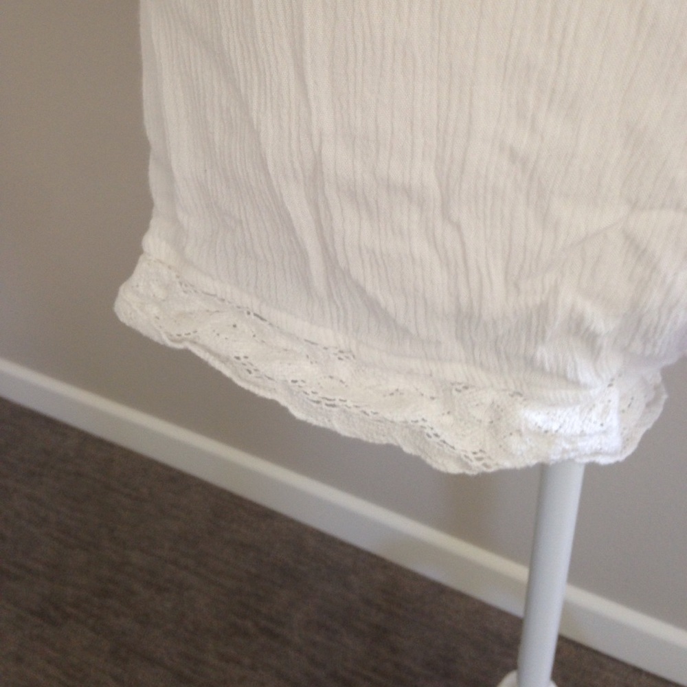 White romper! - Picture 3 of 4